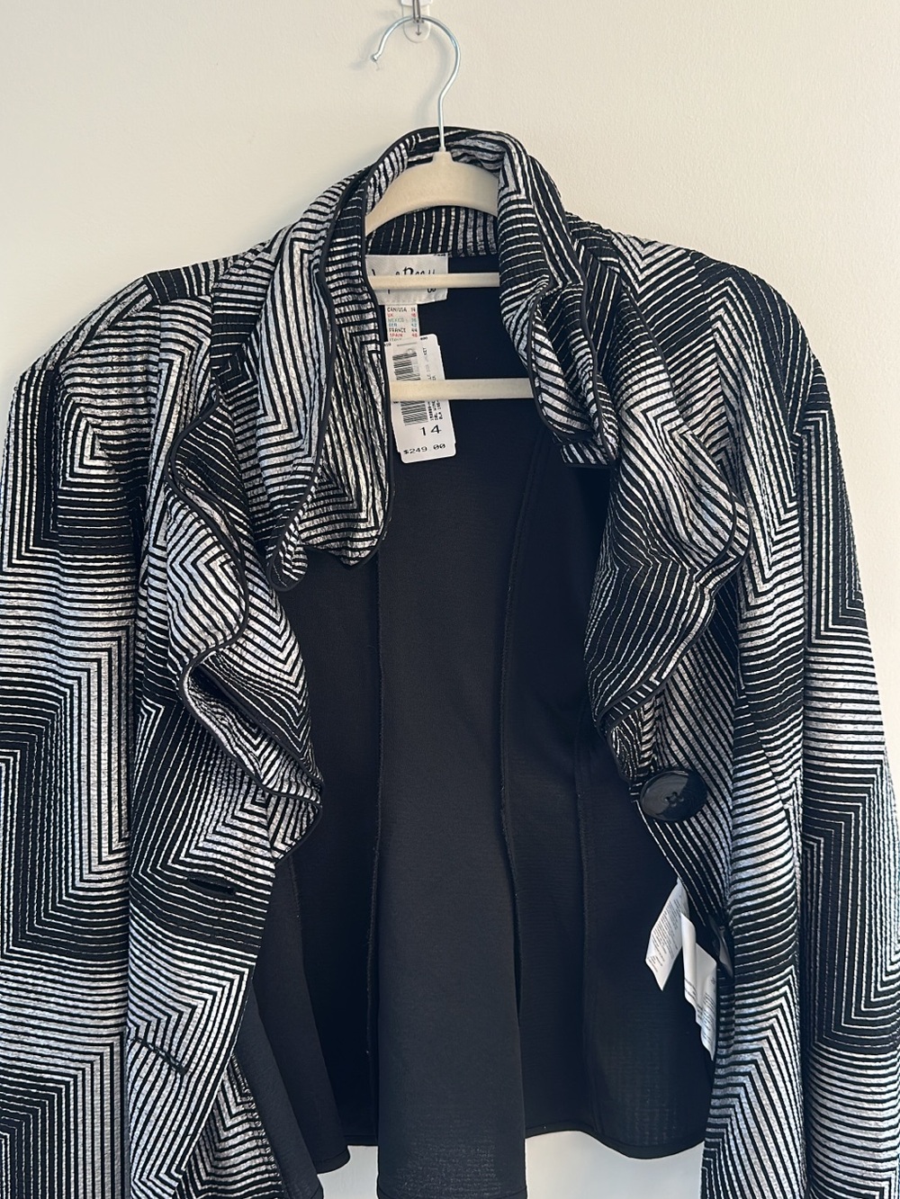 Black & White Geometric Ruffle Jacket Joseph Ribkoff Designer